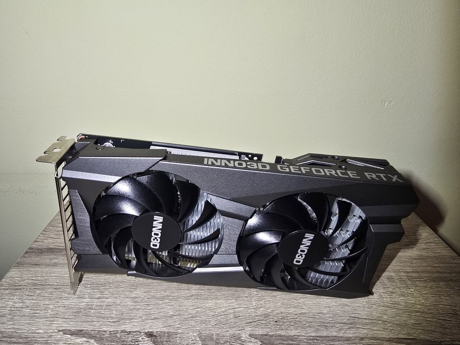Placă video RTX 3050 Inno3D cu cablu HD