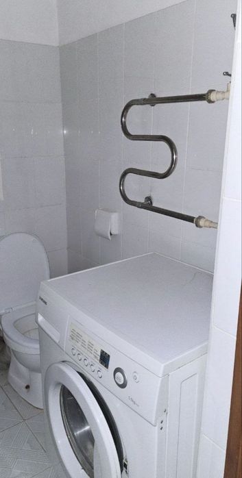 Sergeli 5  bekat yonida 2 xonali uy