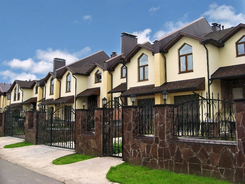 Дом ёки Коттеж куришга Ер Янги махалла Алишеробод Геофизика Учхоз