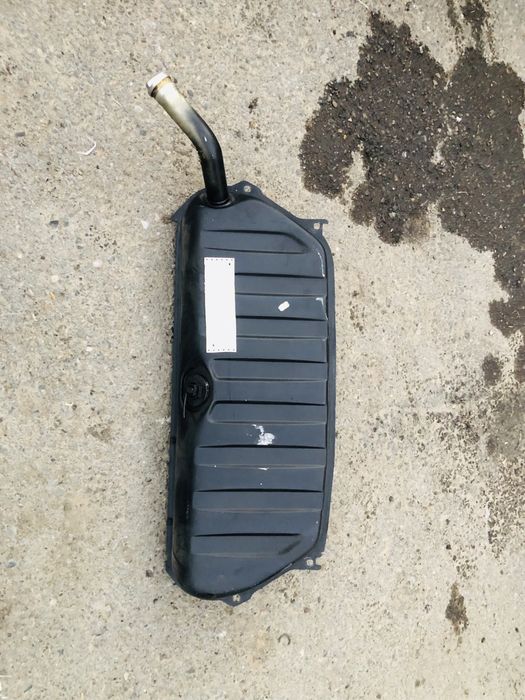 Бак на w124 мерседес