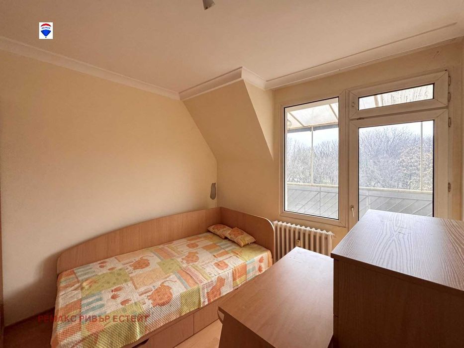 Тристаен апартамент за продажба кв. Ялта