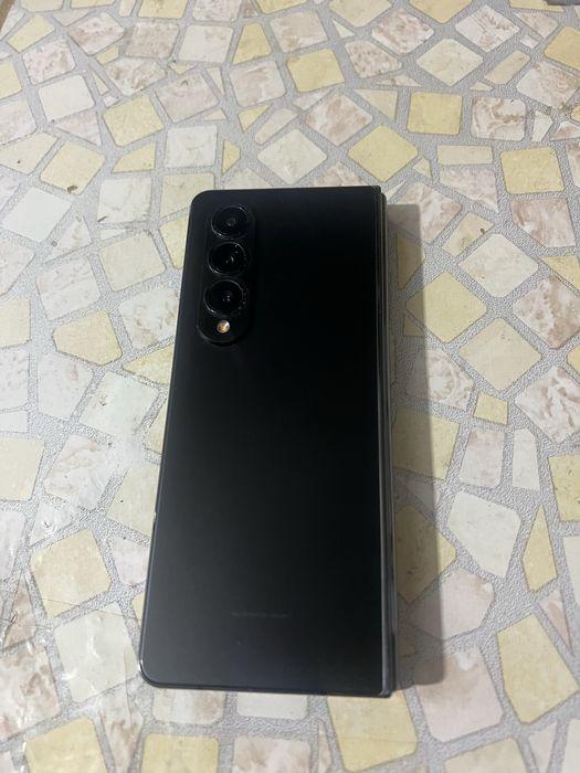 Samsung  Galaxy Zfold4