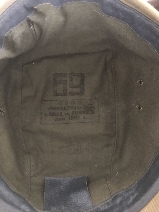 Кепка  песочного цвета