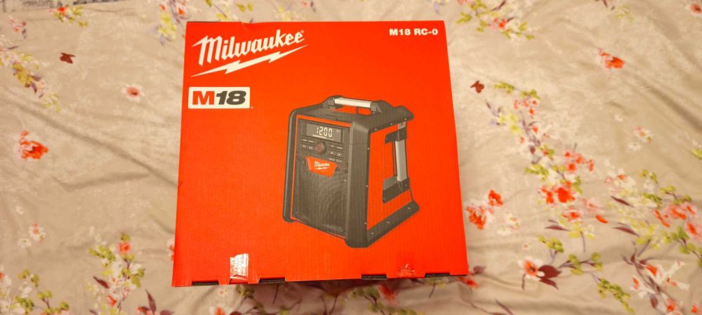Radio incarcator de santier Milwaukee M18 RC-0 - Nou, sigilat