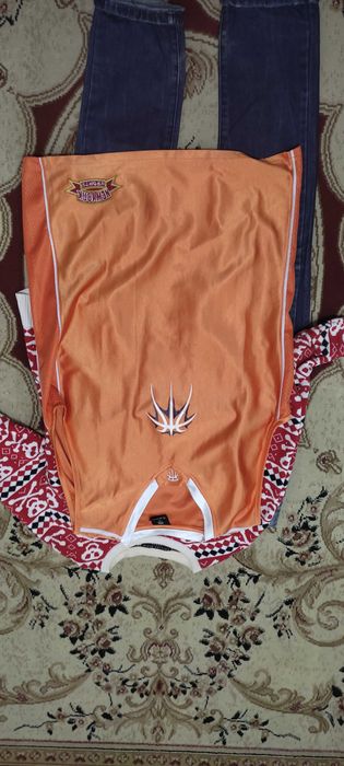 Футболки ,джинсы,костюм