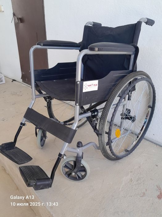 Инвалидная коляска