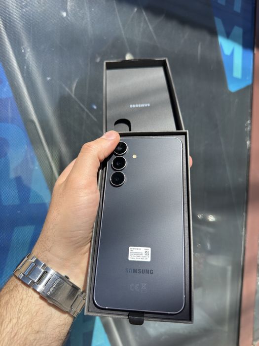 Samsung Galaxy S25 FE NOU * GRAND * Garantie 2 ANI