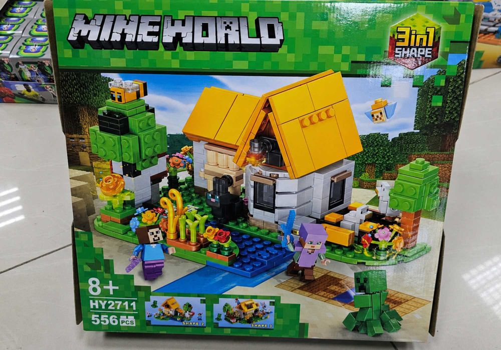 Конструктор 3в1 за изграждане Minecraft World 556 части с LED светлини