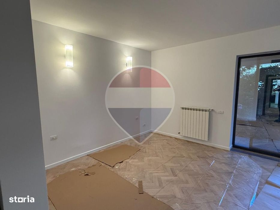 INCHIRIERE Apartament cu 3 camere + curte in zona Primaverii