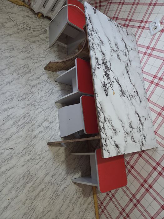 Кухонный гарнитур 1,6м