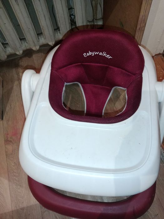 Продам ходунки детские