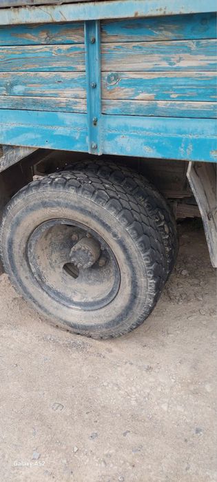 Срочна сотилади Газ 53