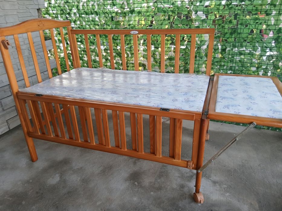 Продам детскую манежку