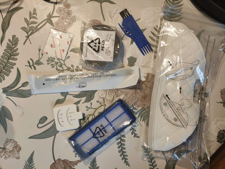 Прахосмукачка робот RoboVac G30 Hybrid