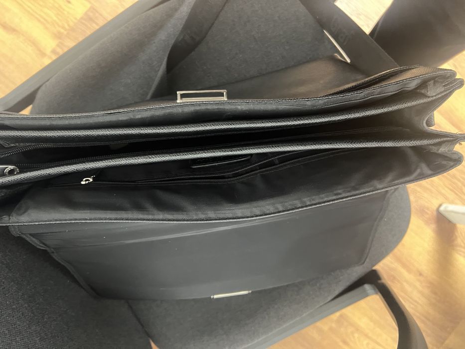 Кожаная сумка в превосходном состоянии