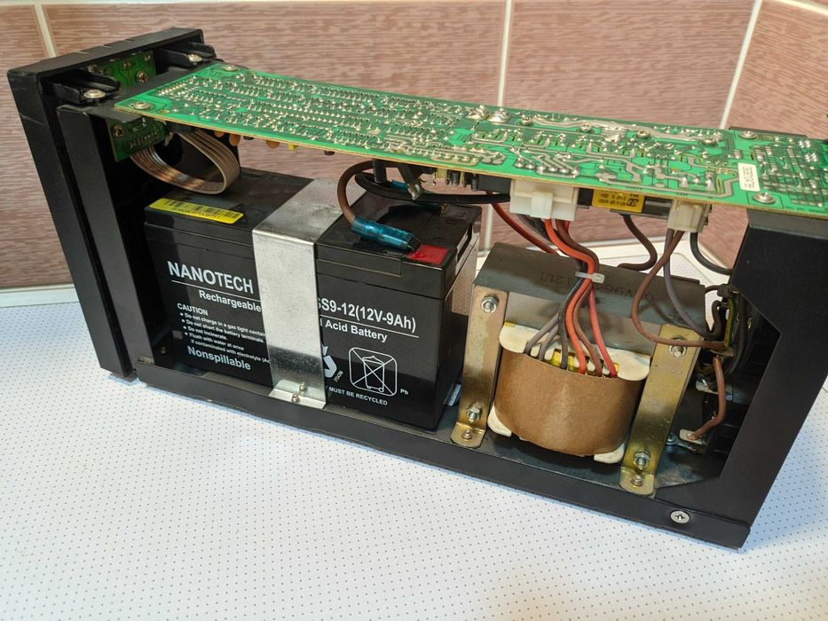 UPS 500W. ибп юпс