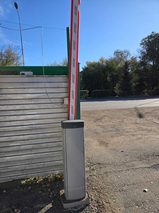 Шлагбаум для дома, коттеджа.