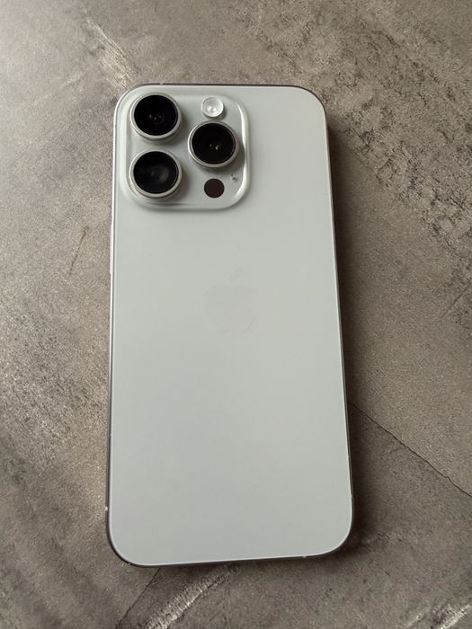 Iphone 15 pro Natural  Titanium