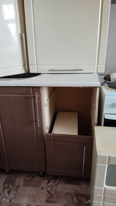 Угловой кухонный гарнитур