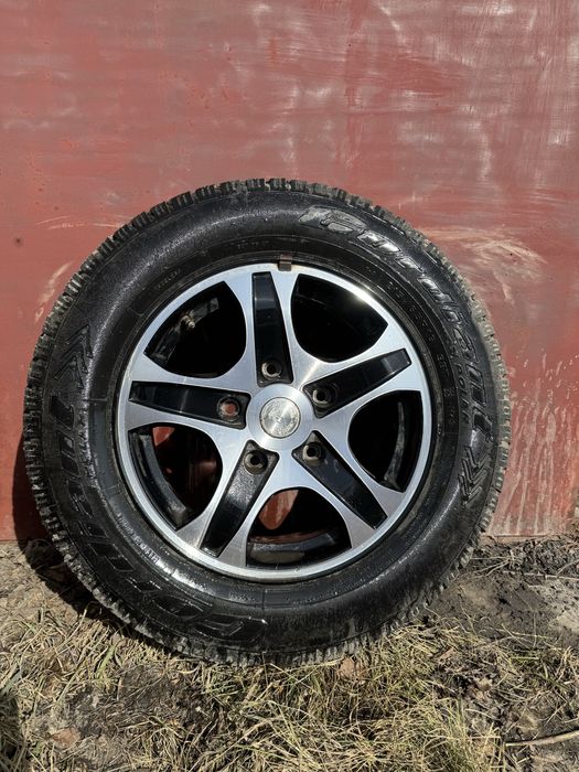 Продам резину с титановыми дисками