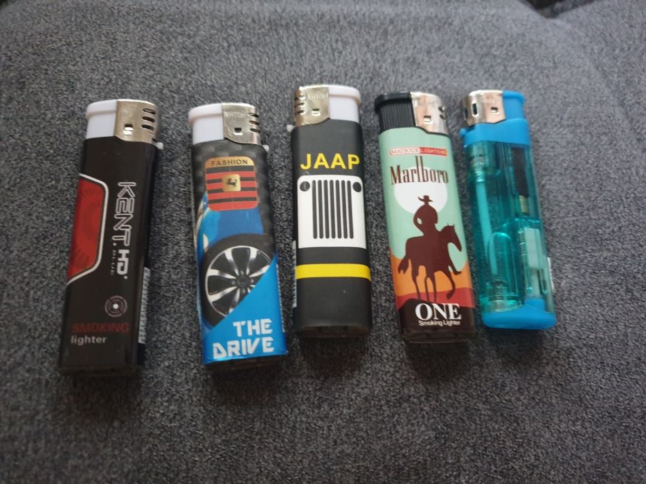 Продам зажигалки.