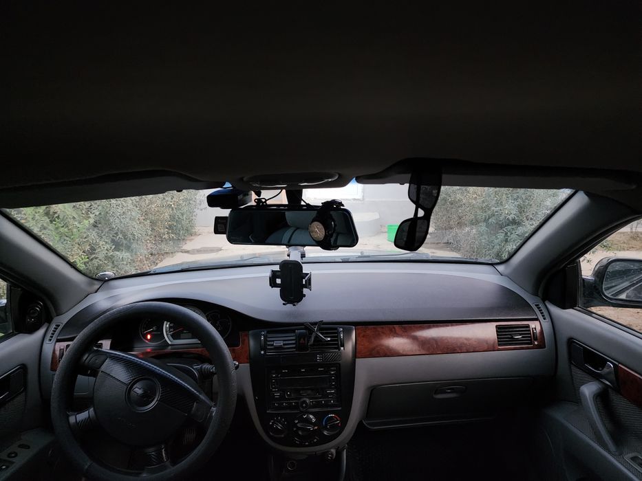 Lasetti 2010 dekabr. Edial holatda metan 100