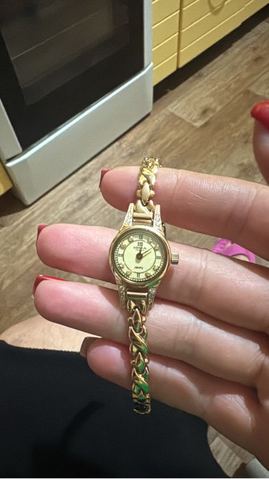 Золотые часы 585 пробы