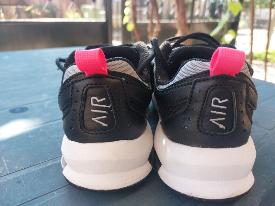 Дамски маратонки Nike W AIR MAX AP