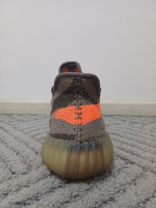 Yeezy Boost 350 V2 Beluga