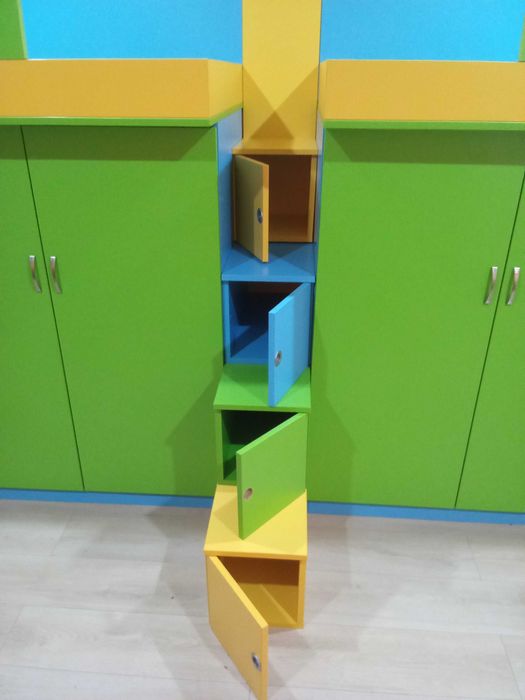 Две легла 4в1 в отлично състояние!