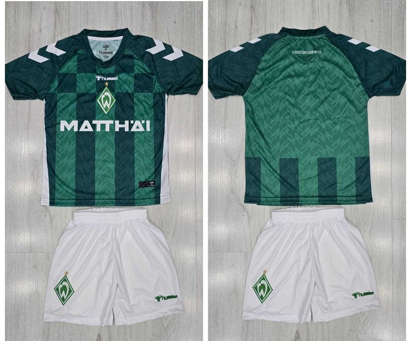 Футболни тениски