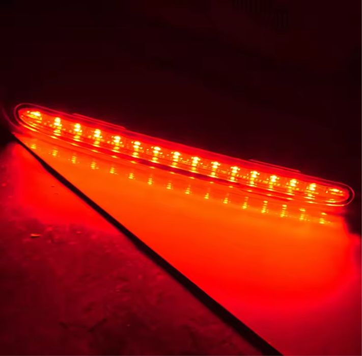 Stop Frana Lampa Suplimentar Al Treilea Stop Mercedes SL R230 2001-12