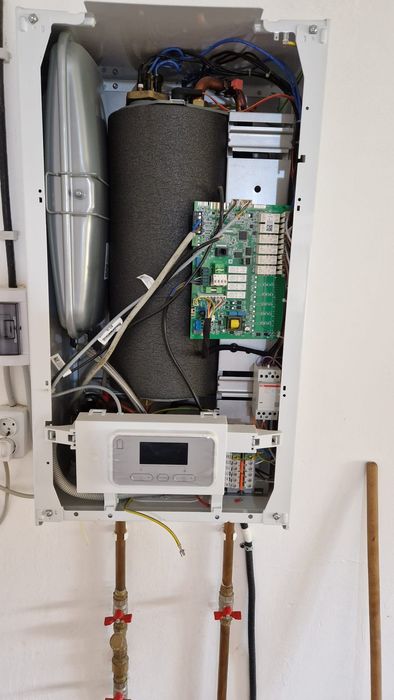 Centrala electrica ray 9kW ke/14 eu protherm si termostat