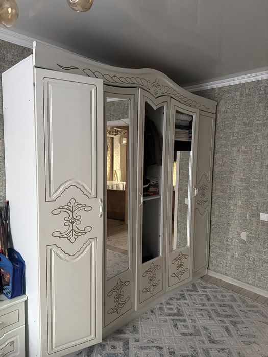 Мебел гарнитур.?