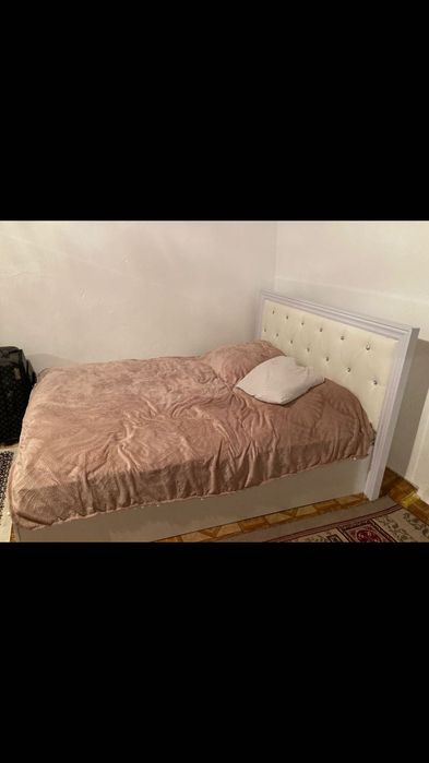 Спальный гарнитур б/у