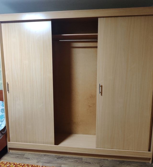 Продам шкаф купе