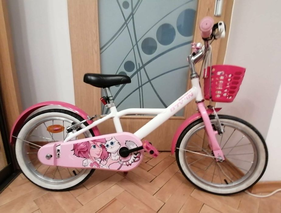Bicicleta btwin 16 inch cu roti ajutatoare