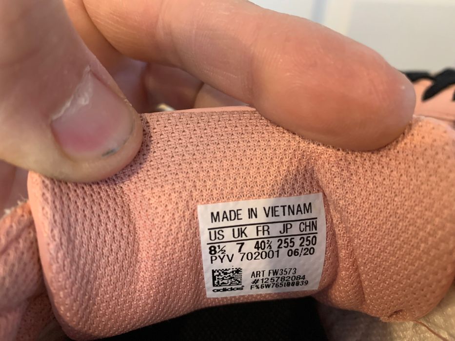 Маратонки Adidas Superstar дамски-много запазени размер US8.5 EU40.5