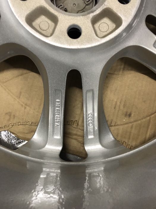 Диски на Ауди оригинальные R18