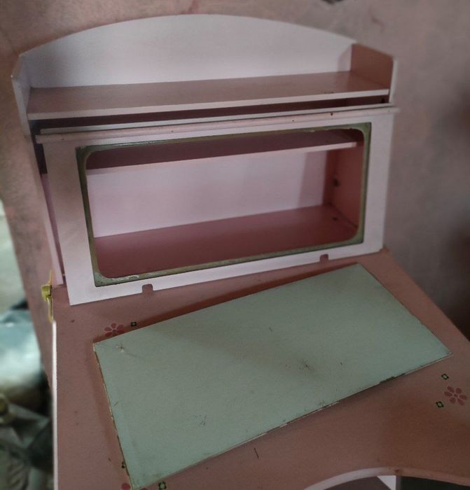 Парта детская с полочкой