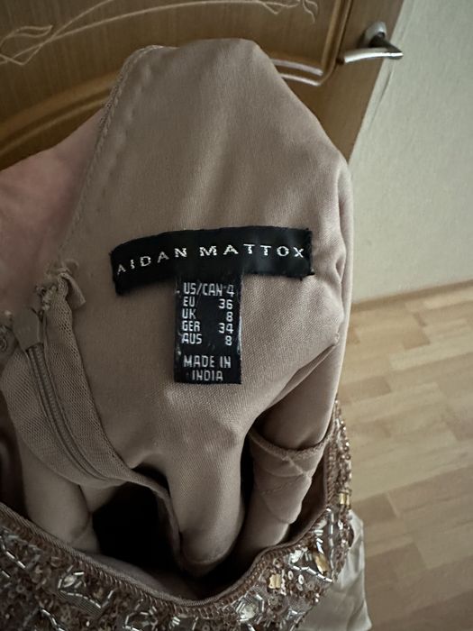 Платье вечернее