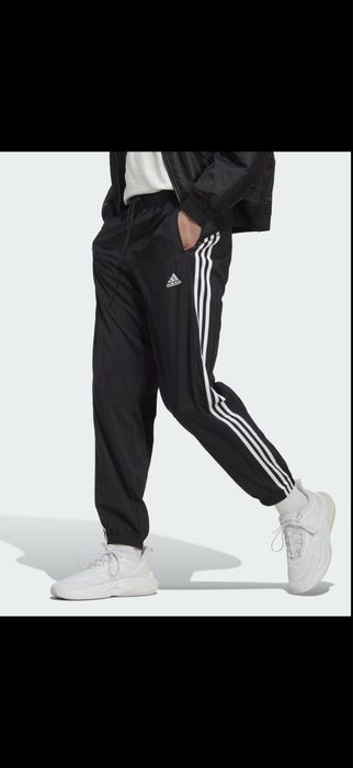 Костюмы на девочку