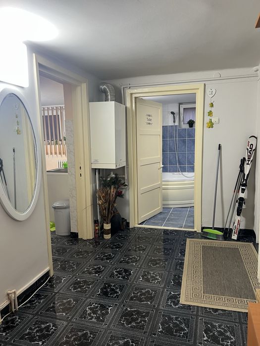 Inchiriez apartament cu 2 camere