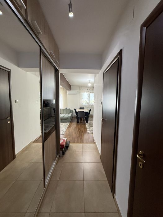 Persoana fizica vand apartament 3 camere Nufarul, Piata Nucetului