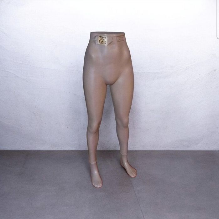 Vand pachet 5 bucati picioare de dama utilizate