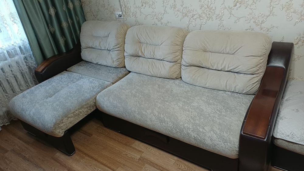Продам мягкий уголок
