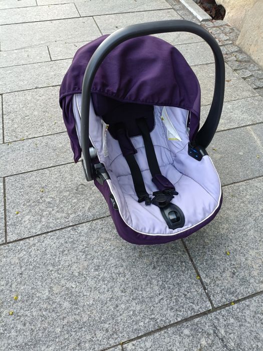 Vând cărucior 3 in 1 Peg Perego, inclusiv scaun auto