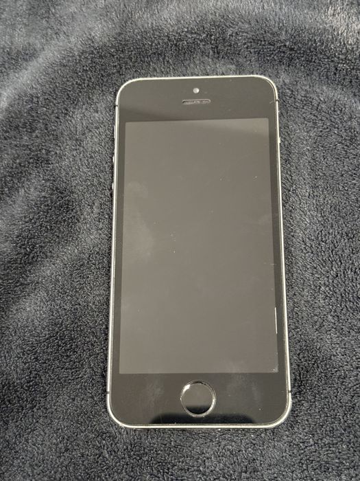 iPhone 5s  32GB iOS 11.2.6