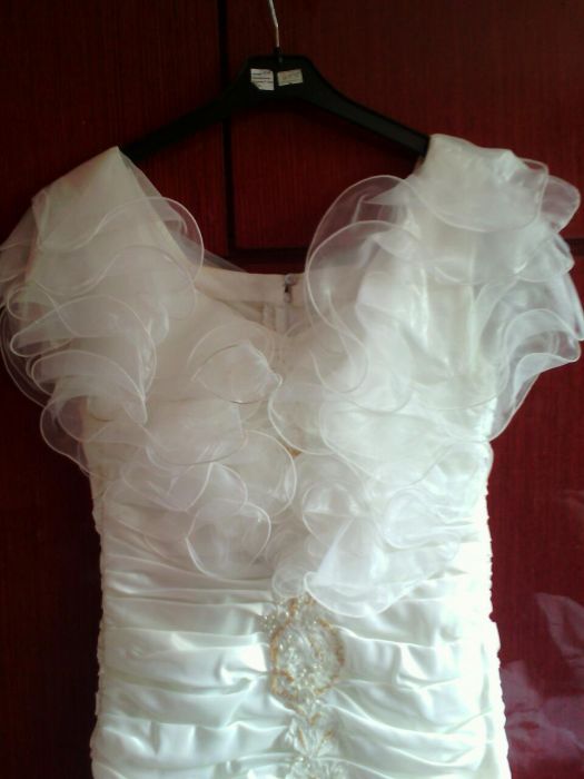 Красива булчинска рокля