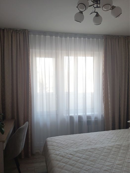 Красивые шторы и тюль  БУ